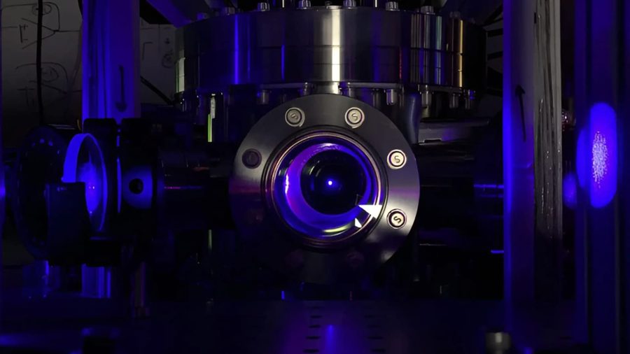 Atomic clock accurate to one second in 30 million years: IonQ wins DARPA order for 125 units