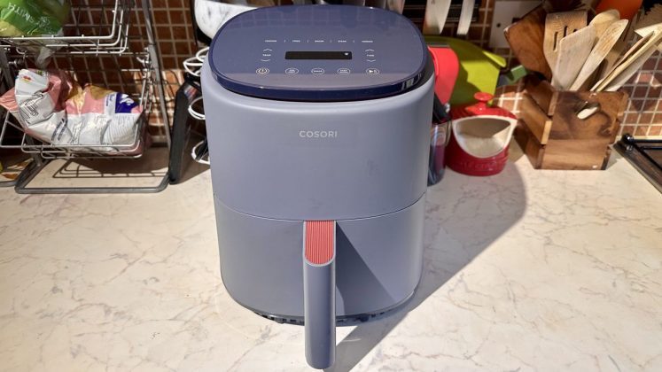 Cosori Lite tops 2026 compact air fryer rankings: 4 liters, quiet operation, dishwasher-safe parts