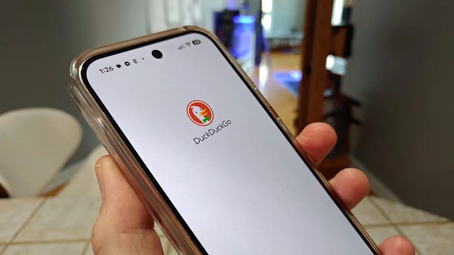 DuckDuckGo for iPhone now strips trackers from copied links