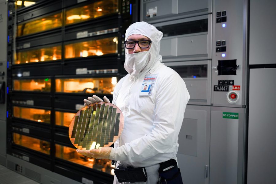 Intel Raises $15B in Stock Sale to Expand Foundry Capacity