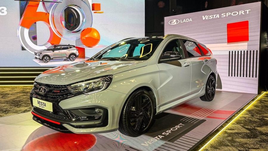 Lada Vesta gets free telematics for three years without a price hike Lada Vesta gets free telematics for three years without a price hike