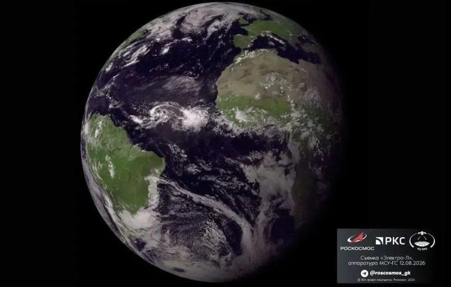 Roscosmos satellite captures Earth from 35,000 km during solar eclipse Roscosmos satellite captures Earth from 35,000 km during solar eclipse