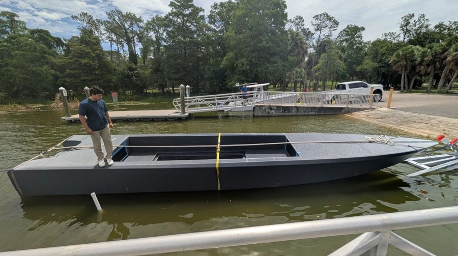 US drone boat 3D-printed with robotic system: nine days from design to sea trials